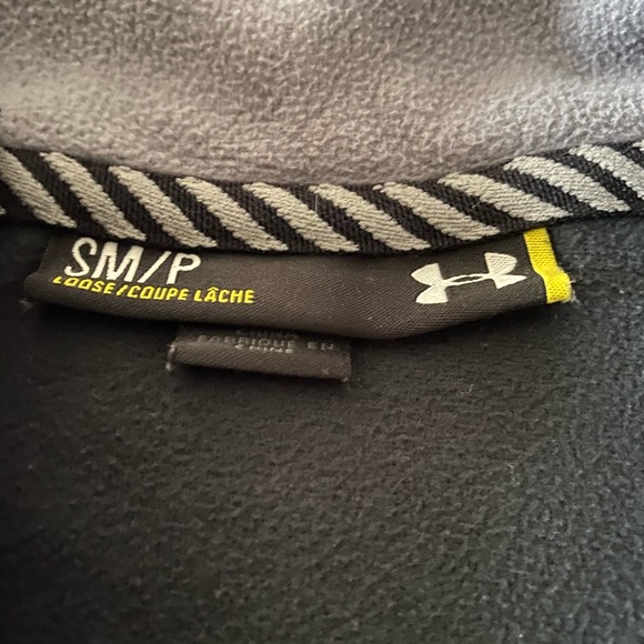 Under Armour fleece quarter zip - Picture 2 of 2